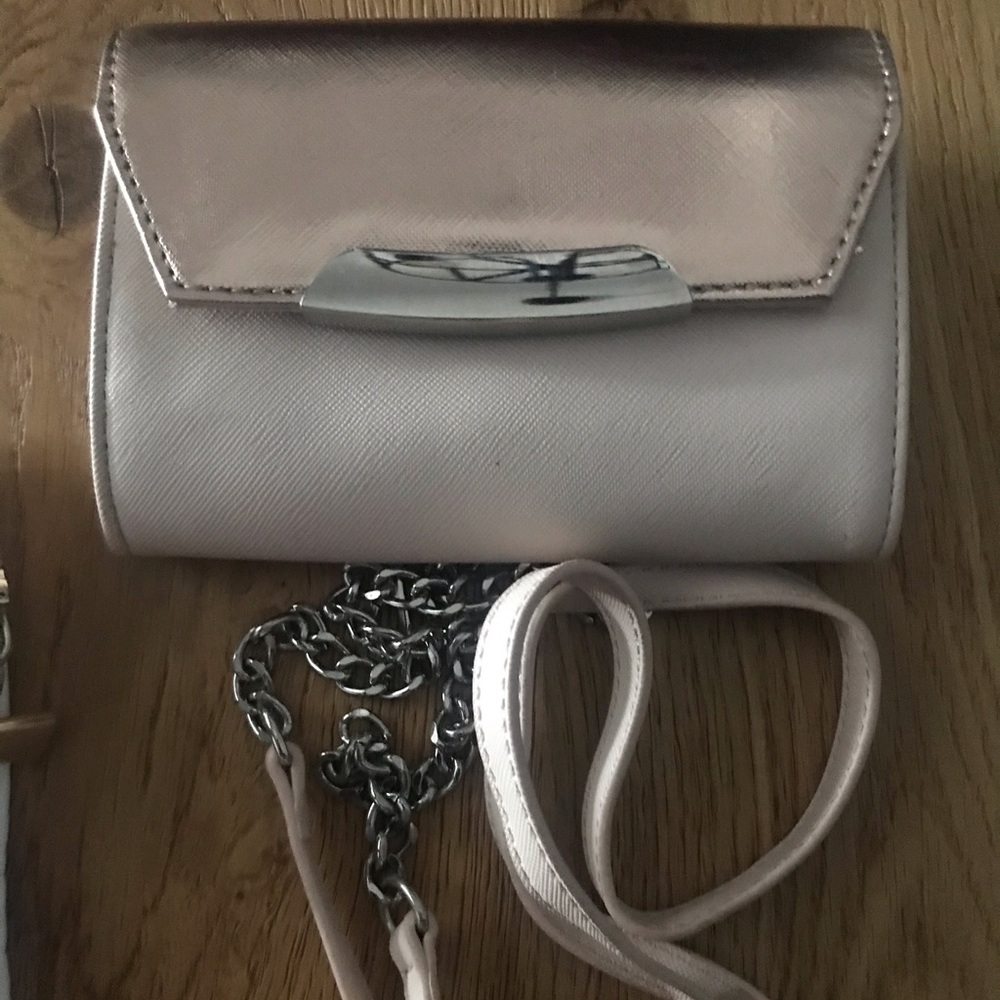 Beige crossbar, express new